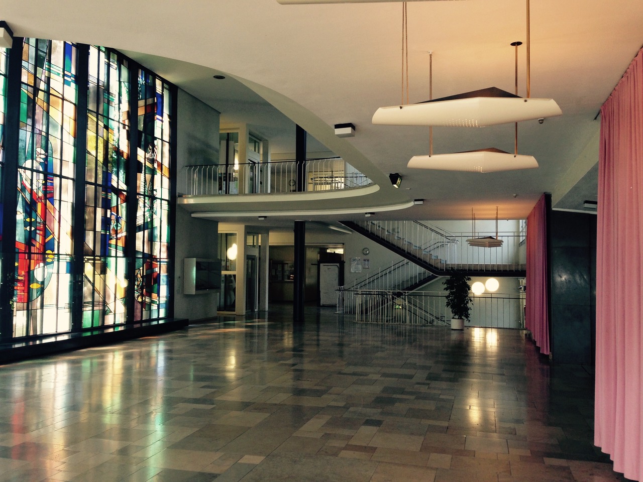 Freiherr-vom-Stein-Schule / Heinrich-Böll-Gesamtschule